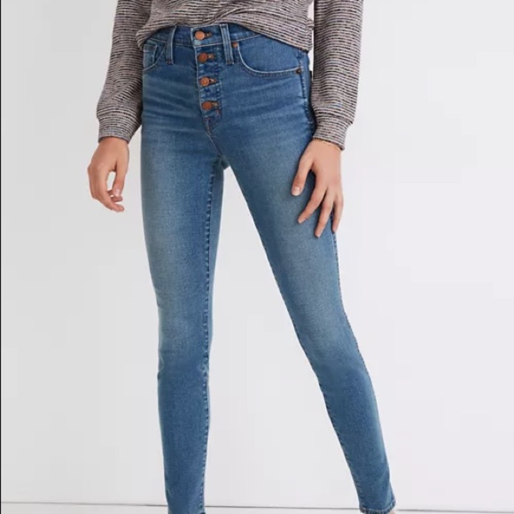 Host Pick ⭐️ Madewell High Rise Button Jeans